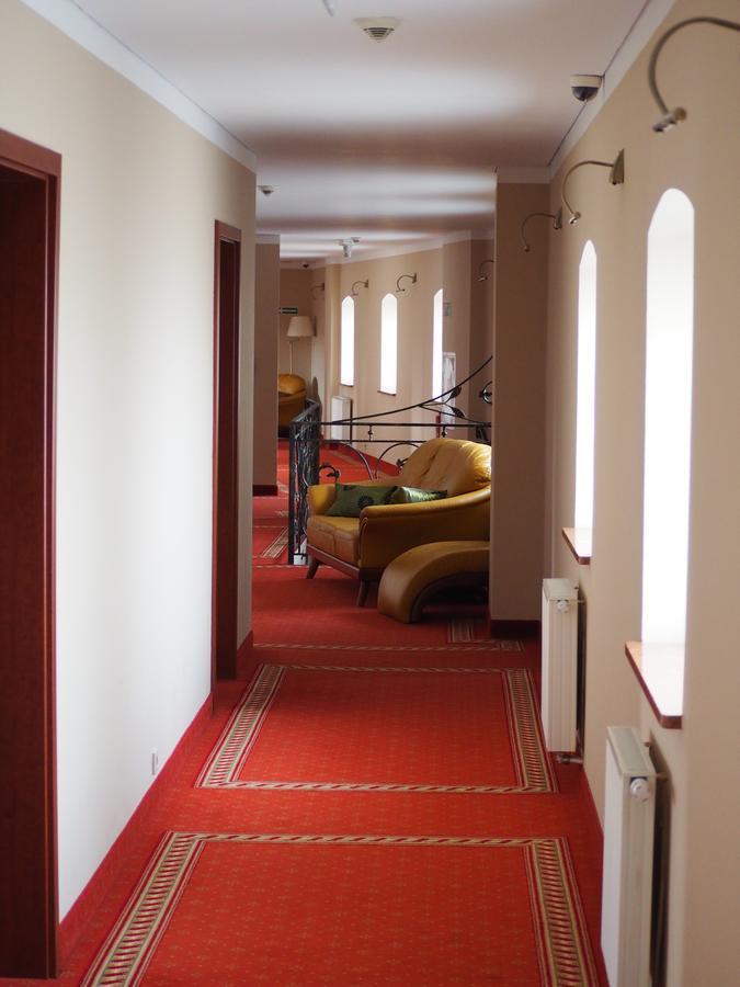 Hotel Spichlerz Lubawa Exteriör bild